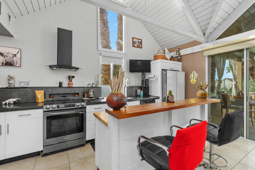 MLS #219138712DA image #13