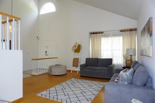 Image 7 of 44 For 3058 Ridgegate Drive