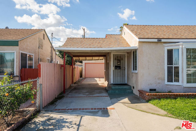 1831 N Buena Vista Street, Burbank CA: https://media.crmls.org/mediaz/51f61670-97e6-4fe5-ae41-5e3eac4b8e3f.jpg