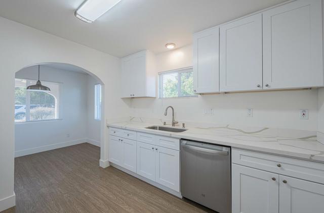 704 Oak Avenue, Greenfield CA: https://media.crmls.org/mediaz/51f6485e-6f43-4ff6-9ec8-ea68021d4932.jpg