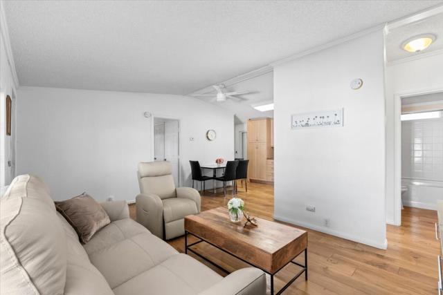 191 Geronimo Street, Palm Springs CA: https://media.crmls.org/mediaz/51f6fad6-86a7-470b-b772-c9f497726d0a.jpg