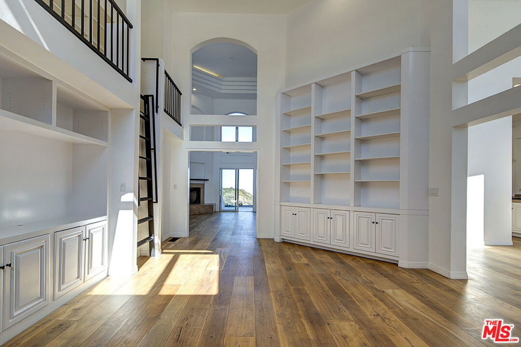 MLS #26867147 image #26