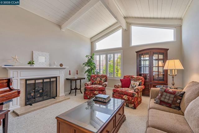 130 Samoa Ct, San Ramon CA: https://media.crmls.org/mediaz/51f8e378-17ce-4ca0-abcb-7ab82fdb211e.jpg
