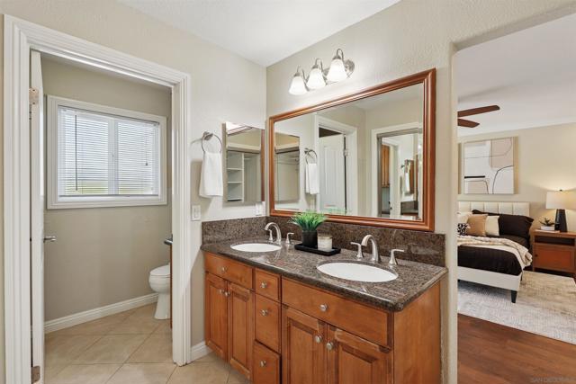 14637 Poway Mesa Dr, Poway CA: https://media.crmls.org/mediaz/51f9c628-8b01-40f6-9923-456b0c761d59.jpg