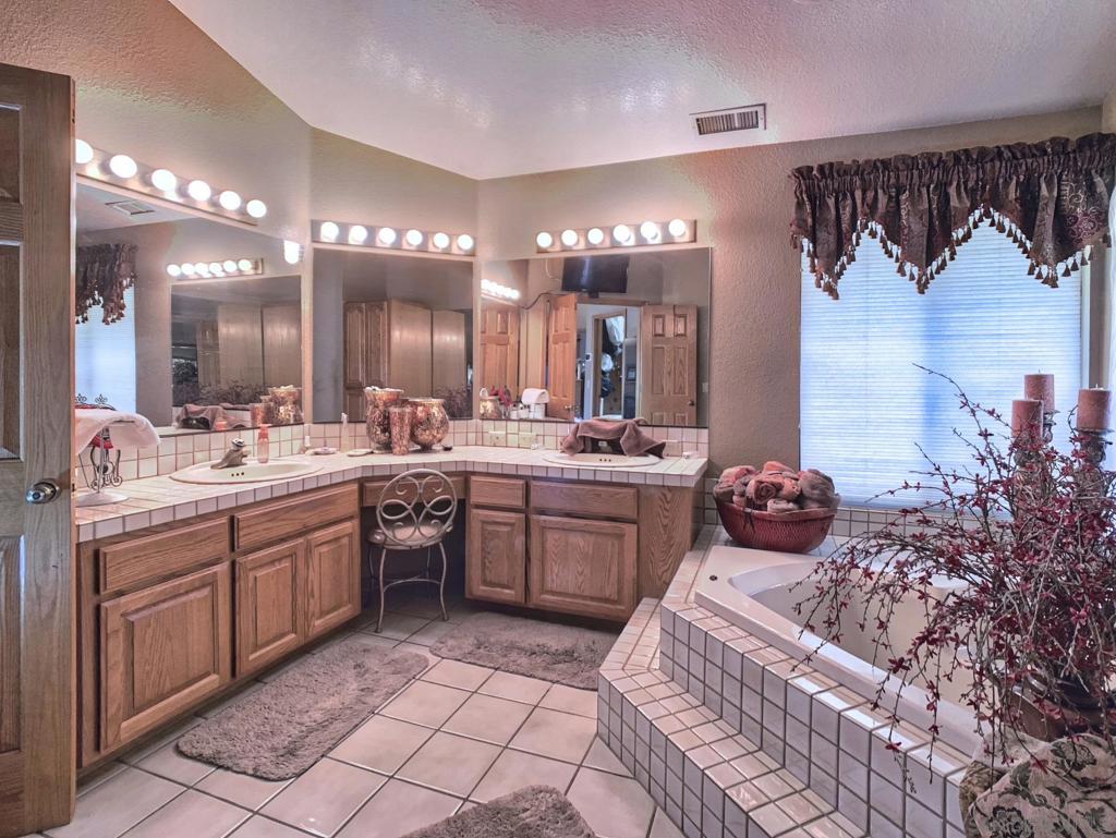 MLS #250023781SD img 16