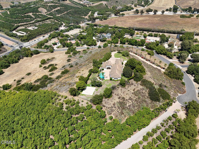 2625 Marvella Court, Camarillo CA: https://media.crmls.org/mediaz/51fadaf6-291d-42aa-ac58-b23e3c111d66.jpg