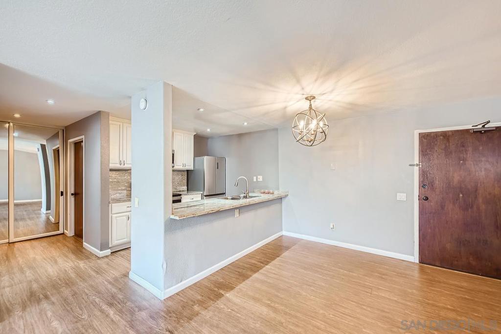 MLS #250020511SD img 13