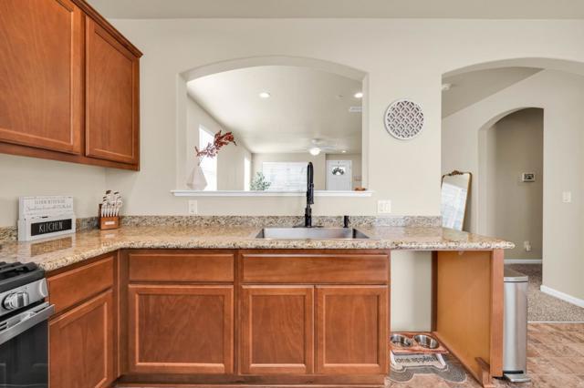 21 Sycamore Street, Greenfield CA: https://media.crmls.org/mediaz/51fbbe98-60fb-463c-b1d0-7147827c2591.jpg