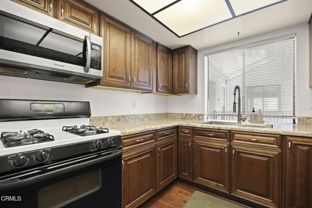 Detail Gallery Image 10 of 22 For 5123 Longfellow Way, Oxnard,  CA 93033 - 1 Beds | 1 Baths