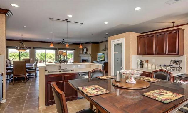 988 Alta, Palm Springs CA: https://media.crmls.org/mediaz/51fcb10d-b23b-4a41-a8ad-2f4d859665ae.jpg