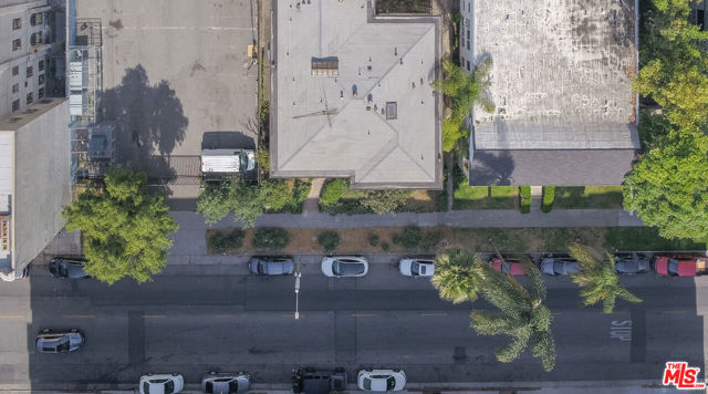 Image 16 of 19 For 674 Catalina Street