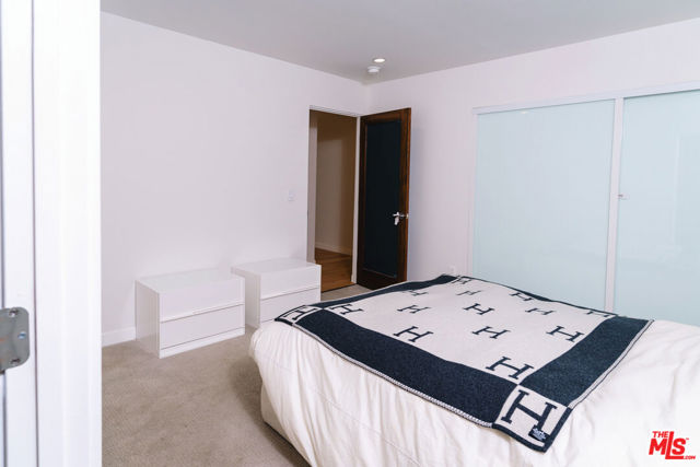 3423 Scadlock Lane, Sherman Oaks CA: https://media.crmls.org/mediaz/51fdb3a7-0704-4b12-8cb1-039fb8dea17f.jpg