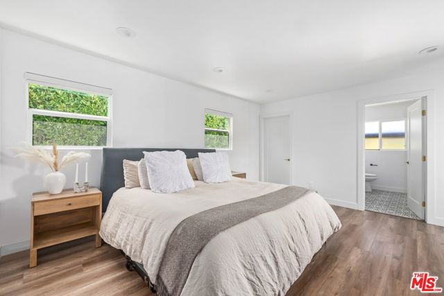 2311 W 78th Place, Inglewood CA: https://media.crmls.org/mediaz/51fe1b1d-a234-4622-b4a7-3faa548e7ced.jpg