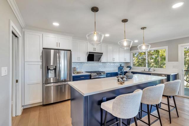 106 Madera Avenue, San Carlos CA: https://media.crmls.org/mediaz/51fea933-3351-494d-a908-9312170c3b9c.jpg