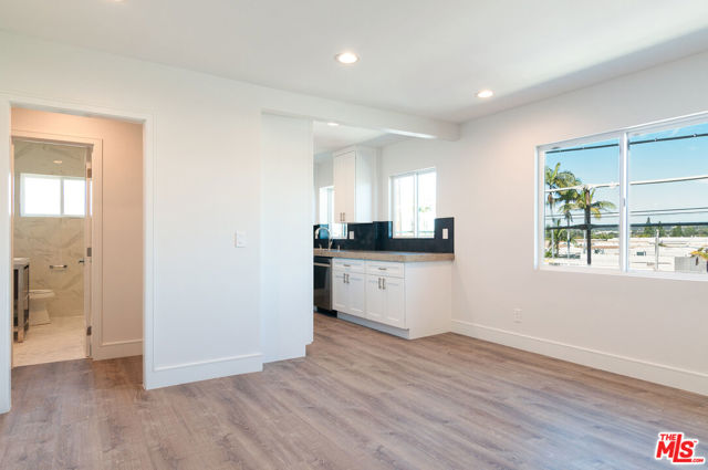 1310 W Valencia Drive, Fullerton CA: https://media.crmls.org/mediaz/51ff6c3e-dcb6-406c-9ac8-ab9e42decaf7.jpg