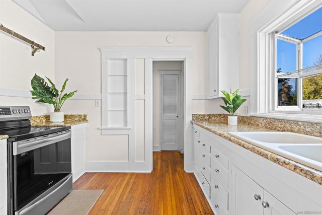 4194 Stephens, San Diego CA: https://media.crmls.org/mediaz/5201da92-18c6-48de-a20f-98c82d30670a.jpg