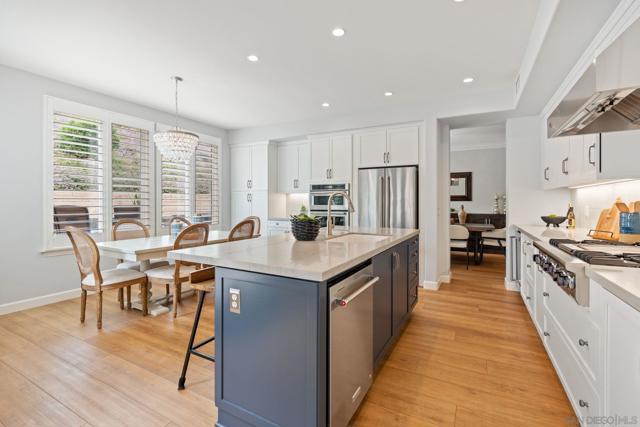 2848 Camino Serbal, San Diego CA: https://media.crmls.org/mediaz/5201e75d-6248-4bb1-b386-4a9d34a886c0.jpg
