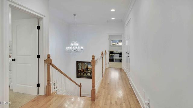 1929 Lyans Drive, La Canada Flintridge CA: https://media.crmls.org/mediaz/5201f0b3-50c6-4f55-a784-7f3266637c49.jpg