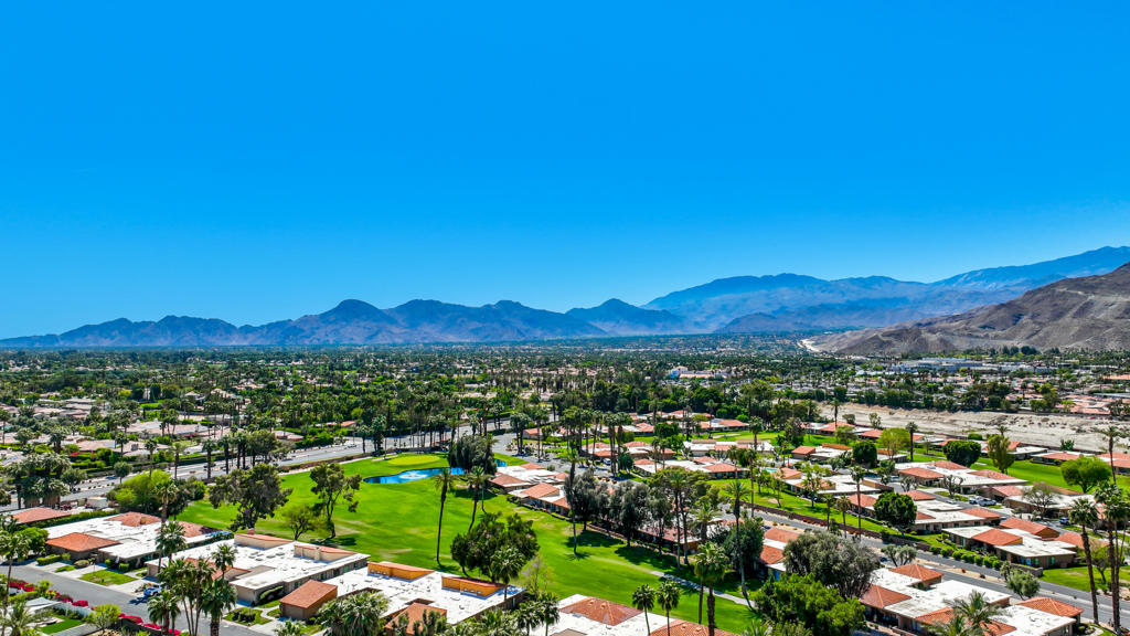 89 La Ronda Drive