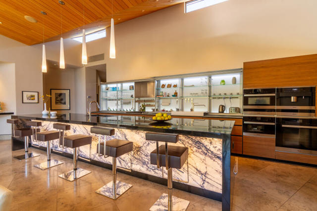 740 N Prescott Drive, Palm Springs CA: https://media.crmls.org/mediaz/5202251b-7f92-4aba-b5bf-b486a634a417.jpg