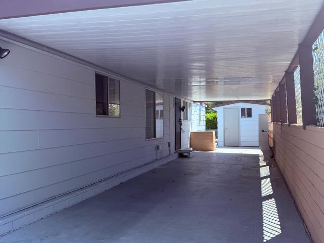 14 International Boulevard, Rancho Mirage CA: https://media.crmls.org/mediaz/5202493a-c796-4360-acfe-9e4f71441715.jpg