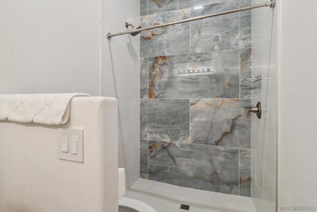1648 Brady Cir, Carlsbad CA: https://media.crmls.org/mediaz/52029ecc-fda6-48ff-93e5-570c4f3a9134.jpg
