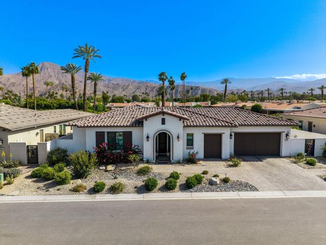 75201 Citadel Place, Indian Wells CA: https://media.crmls.org/mediaz/5203da1a-0554-4720-bfea-0d5bf9373930.jpg
