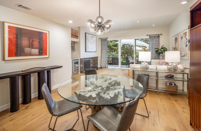 7031 Estrella De Mar Road, Carlsbad CA: https://media.crmls.org/mediaz/52046a49-1bbf-4d72-af07-0254068d06ea.jpg