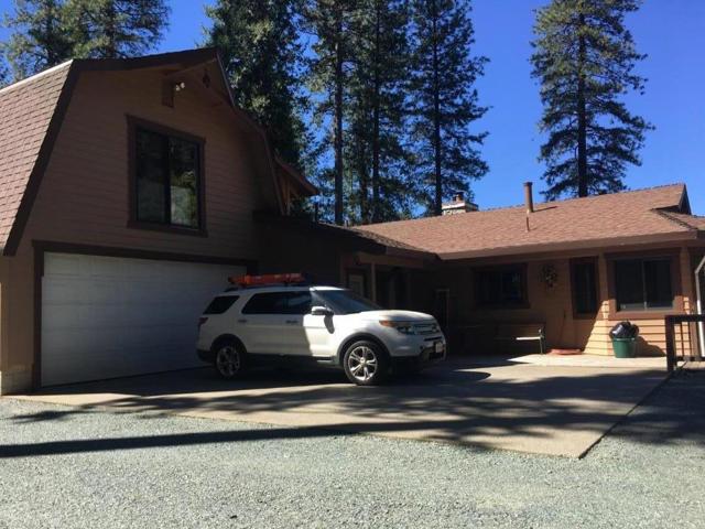 5051 Arctic Lane, Somerset CA: https://media.crmls.org/mediaz/52059efb-dc90-47c5-9583-e777f578781f.jpg