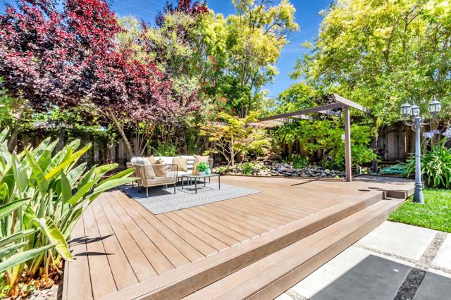 1650 Edmonton Avenue, Sunnyvale CA: https://media.crmls.org/mediaz/520644db-c55e-45cc-914e-e91bc2908d2f.jpg