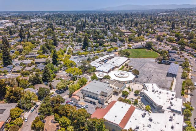 774 Chestnut Street, San Carlos CA: https://media.crmls.org/mediaz/52070dee-904c-4d86-9f6c-bd6a9d0dc74d.jpg