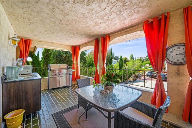 4770 Jellett Street, San Diego CA: https://media.crmls.org/mediaz/520754a1-42b4-460b-b741-5860d99f780f.jpg