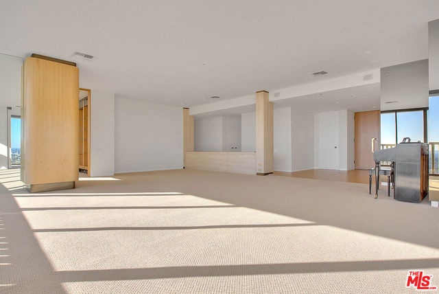 9255 Doheny Road, West Hollywood CA: https://media.crmls.org/mediaz/52084c1b-a1ba-4fba-91d1-bcf190145ddf.jpg