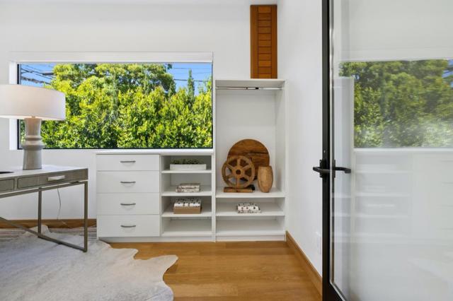 33 Highland Avenue, Burlingame CA: https://media.crmls.org/mediaz/5208a3a0-34f7-42df-9de7-20a5d6c4515a.jpg