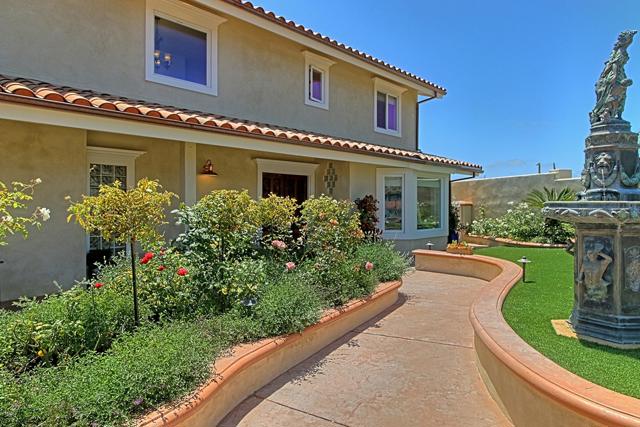 5350 Edgehill Circle, Ventura CA: https://media.crmls.org/mediaz/5209245c-979e-466d-93c1-d7c0f77f7e99.jpg