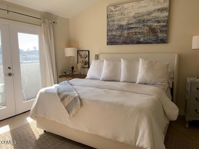 5356 Driftwood Street, Oxnard CA: https://media.crmls.org/mediaz/52096244-f890-4164-ad51-11a639cf2319.jpg