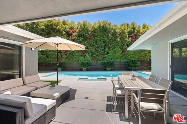 1730 Clear View Drive, Beverly Hills, California 90210, 4 Bedrooms Bedrooms, ,3 BathroomsBathrooms,Single Family Residence,For Sale,Clear View,24401353