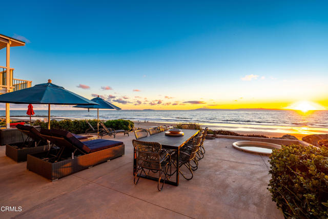 2956 Solimar Beach Drive Drive, Ventura CA: https://media.crmls.org/mediaz/520aca2c-1006-4225-8d7a-0860bf24a89d.jpg