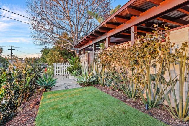 803 Saxony Road, Encinitas CA: https://media.crmls.org/mediaz/520bba87-1f37-49d9-b95b-efeae1dbf791.jpg