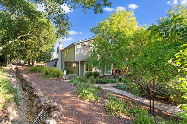 23447 Skyview Terrace, Los Gatos CA: https://media.crmls.org/mediaz/520bee9f-7f2d-45fc-abec-7bf733a9a79c.jpg