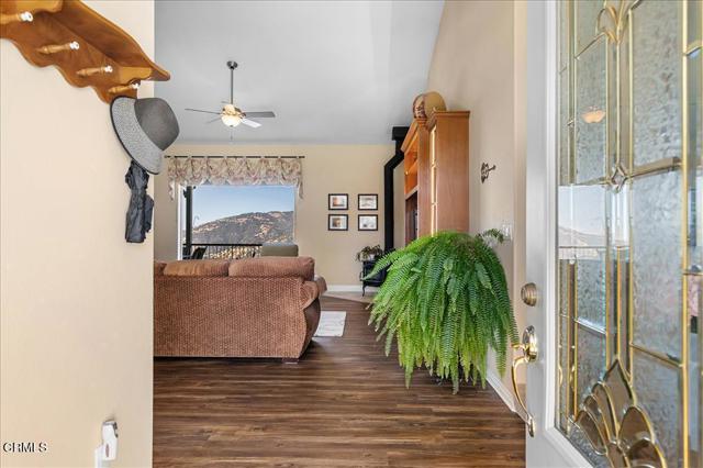 Detail Gallery Image 5 of 63 For 30730 Fox Ridge Ct, Tehachapi,  CA 93561 - 4 Beds | 3 Baths