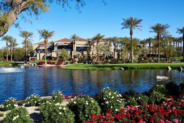 359 Desert Holly Drive, Palm Desert CA: https://media.crmls.org/mediaz/520d3610-c35e-4aec-ad79-bcbdd3119c98.jpg