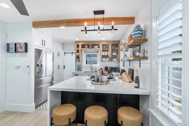 Detail Gallery Image 8 of 48 For 818 7th St, Coronado,  CA 92118 - 4 Beds | 2 Baths