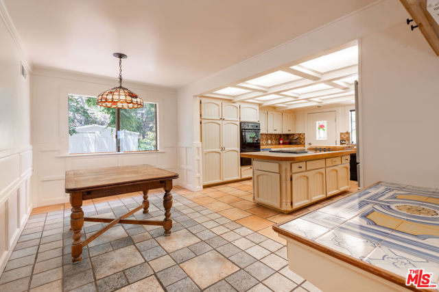 13033 Sky Valley Road, Los Angeles CA: https://media.crmls.org/mediaz/520ee381-d515-47ed-ab7d-9943328fd150.jpg