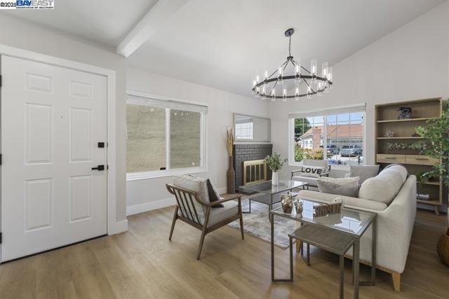 1656 Briarcrest Ct, San Jose CA: https://media.crmls.org/mediaz/520f448f-04b6-4e48-af82-242844baf441.jpg
