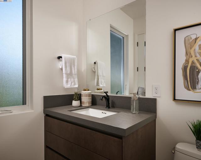 1615 Vinehill Court, Fremont CA: https://media.crmls.org/mediaz/520fb23a-6df7-4bb4-8ca5-91887be7f5e1.jpg