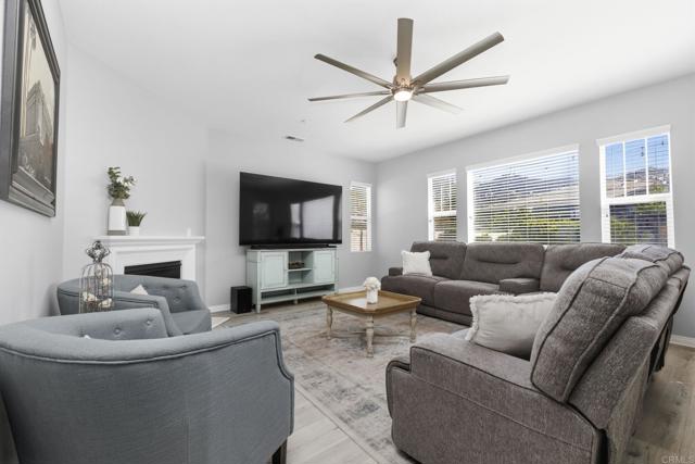 Detail Gallery Image 14 of 64 For 3031 Finley Pl, Escondido,  CA 92027 - 4 Beds | 3 Baths