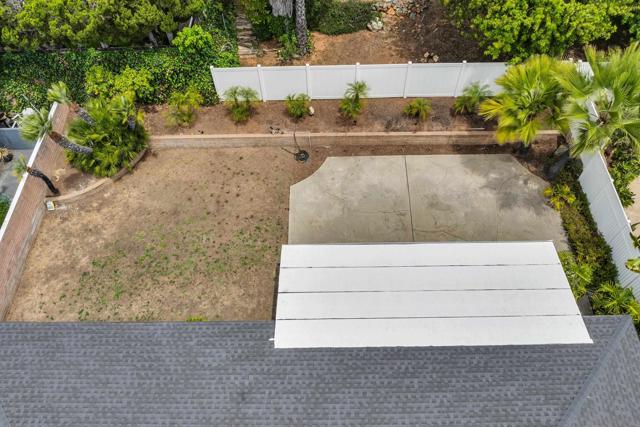 6186 Capri, San Diego CA: https://media.crmls.org/mediaz/52104f65-7571-4748-a8fc-52b0c0fa65a9.jpg