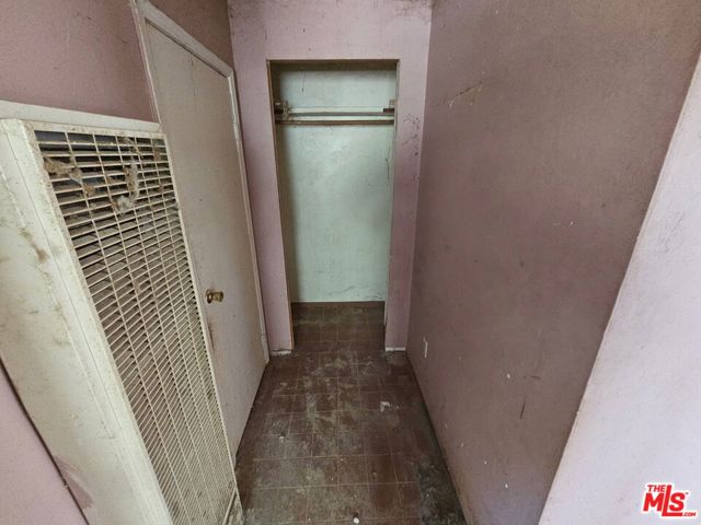 9646 Blackhawk Trail, Lucerne Valley CA: https://media.crmls.org/mediaz/52108cbe-4224-4933-980f-4af183d03a87.jpg
