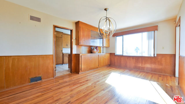 Image 3 for 4555 W 60Th St, Los Angeles, CA 90043